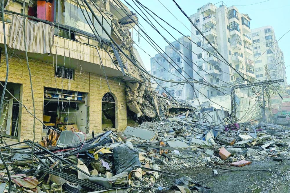 مقتل 4 في هجوم على فندق ببيروت وإسرائيل تقول استهدفت قادة إيرانيين